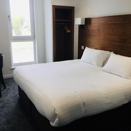 Cairn Hotel Bathgate Buitenkant foto