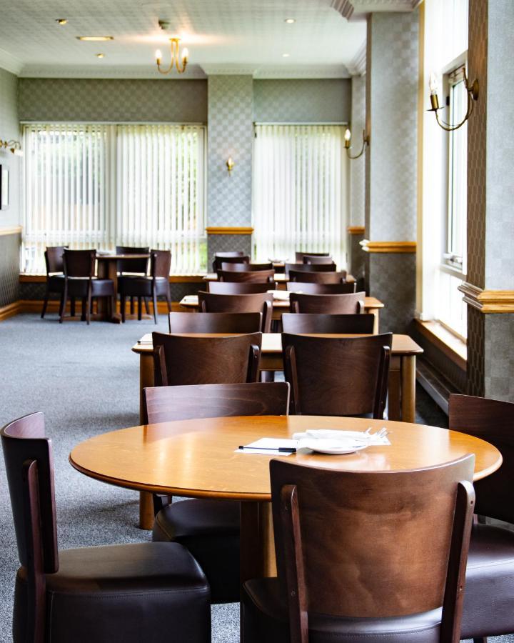 Cairn Hotel Bathgate Buitenkant foto