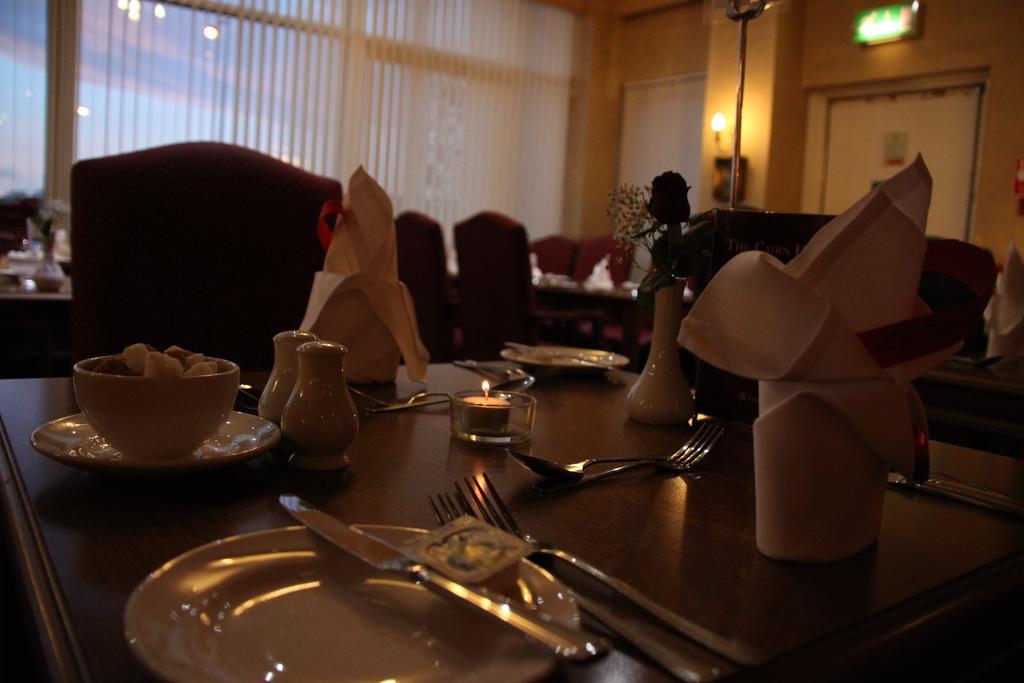 Cairn Hotel Bathgate Buitenkant foto