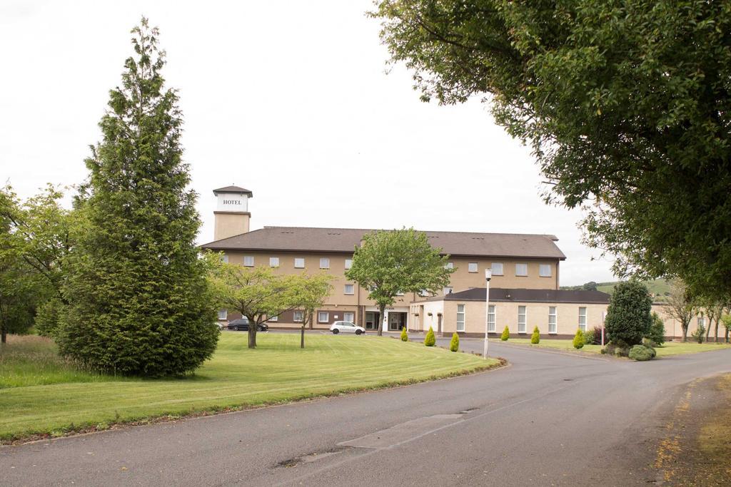Cairn Hotel Bathgate Buitenkant foto