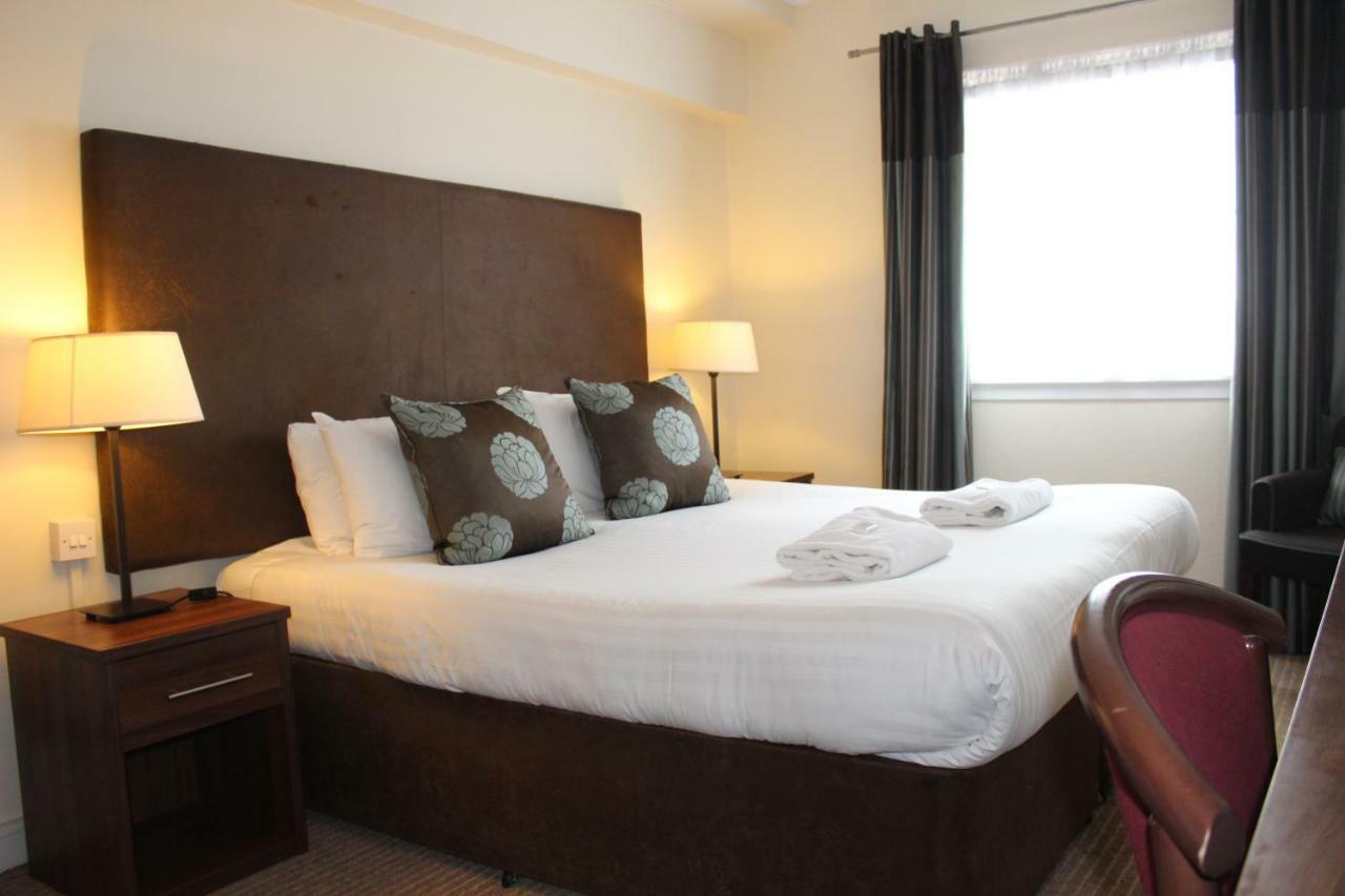 Cairn Hotel Bathgate Buitenkant foto