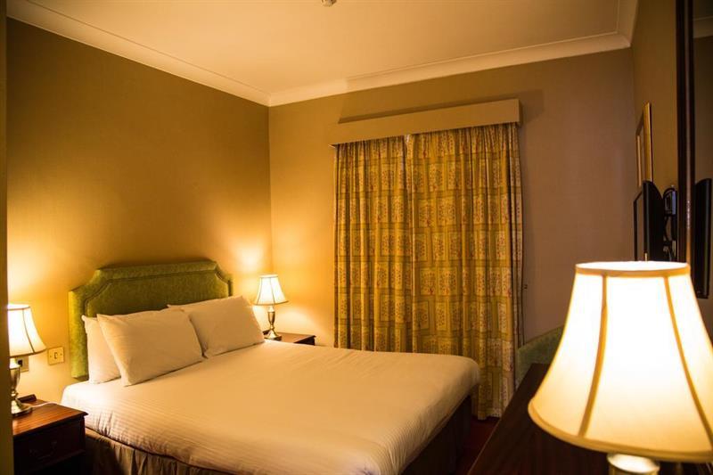 Cairn Hotel Bathgate Buitenkant foto
